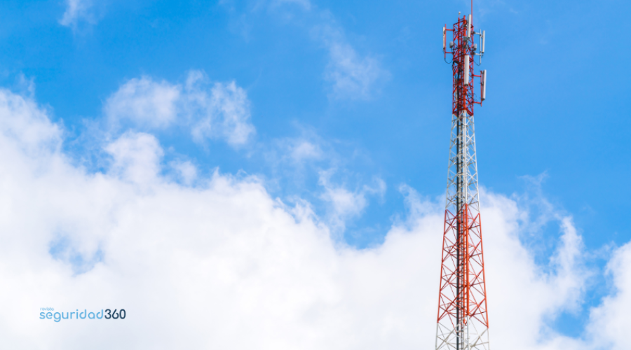 La torre arriostrada de comunicación: ¿Qué es, cómo funciona, cuánto mide y por qué es importante el mantenimiento a una torre?