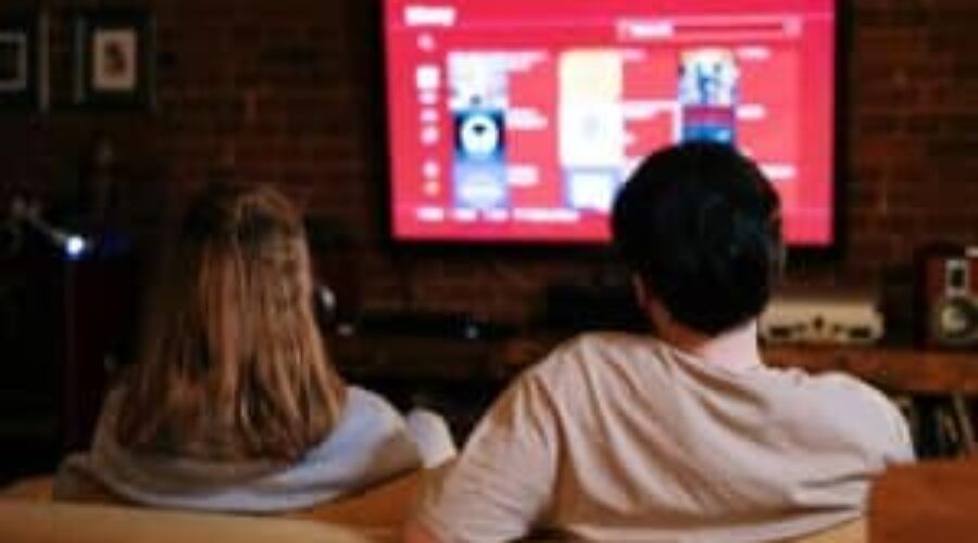 Hogar Conectado y Seguro: El Rol Clave de los Televisores y Celulares Inteligentes