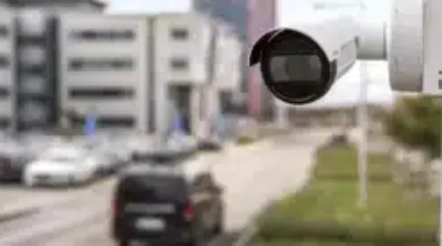 Axis adquiere a FF Group, un proveedor innovador de soluciones de verificación de matrículas